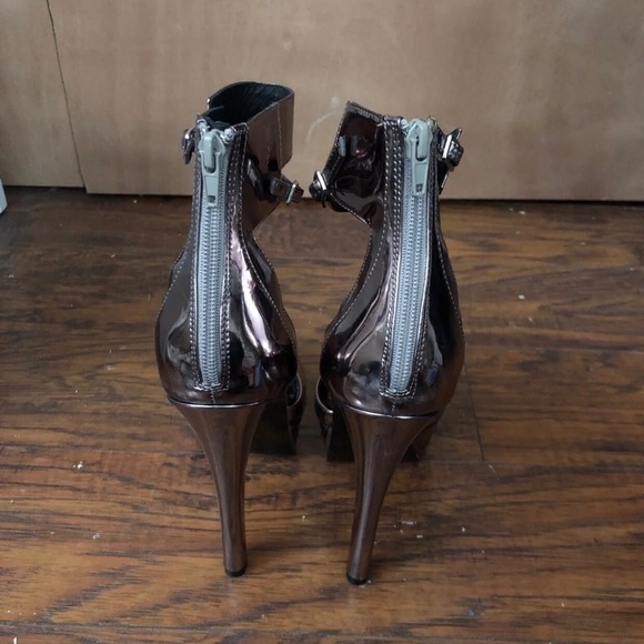 Steve Madden Metallic Platforms - Picture 3 of 4
